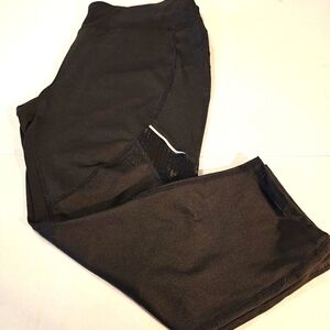 NWOT Avia Black ankle length yoga pants Elastic Waist L/G 12-14